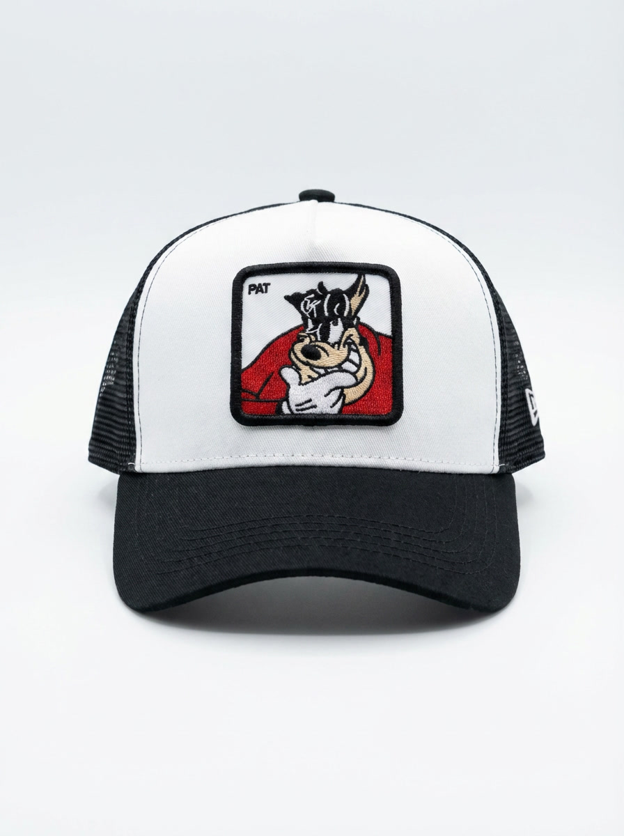 Capslab Pete Character Patch Black/White Trucker Cap