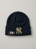 New Era New York Yankees Gold Logo Black Beanie
